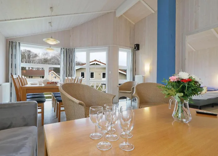 Frische Brise 18 - Dorf 3 * Priwall